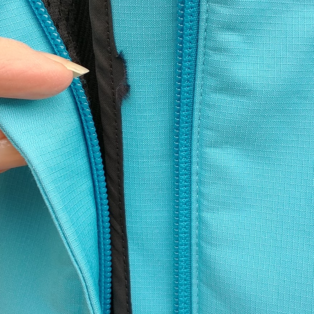 L. L. Bean Lightweight Jacket - Picture 10 of 13